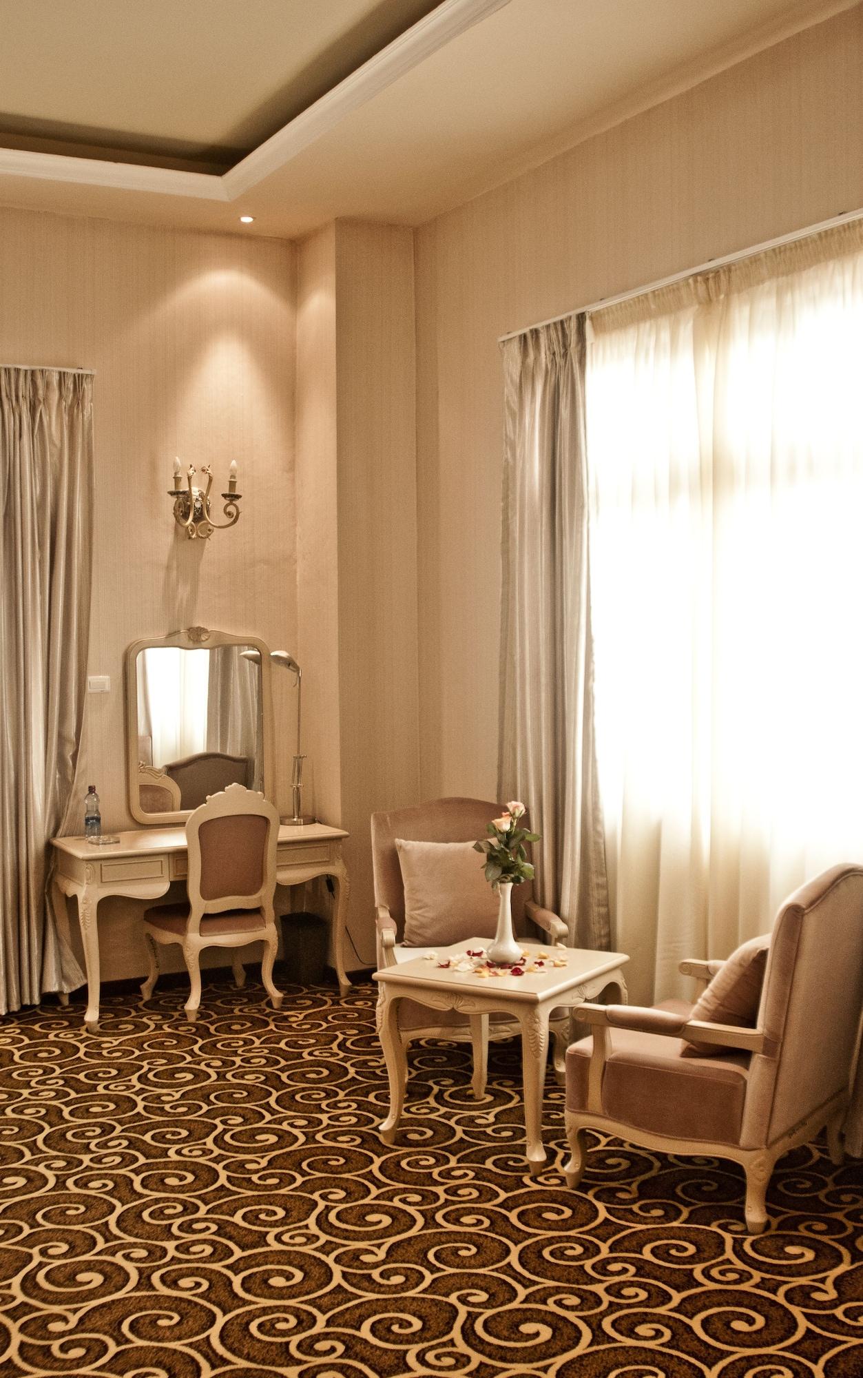 Ambassador Hotel Addis Ababa Exterior photo